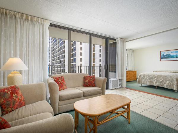 Aston at the Waikiki Banyan : photo 9 de la chambre suite 1 chambre - vue sur ville