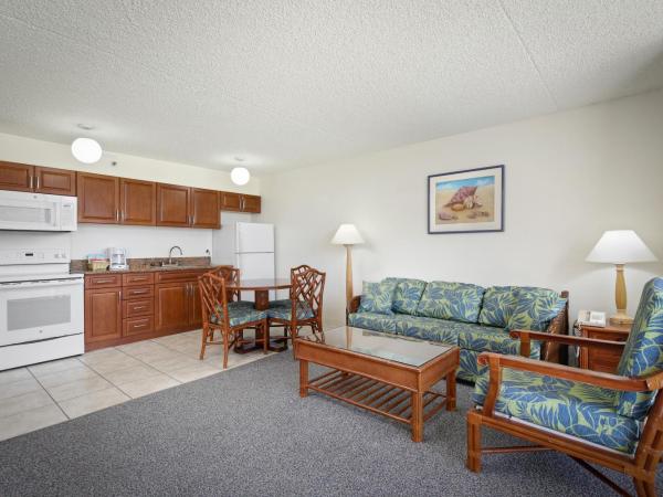 Aston at the Waikiki Banyan : photo 2 de la chambre suite 1 chambre avec vue sur montagne