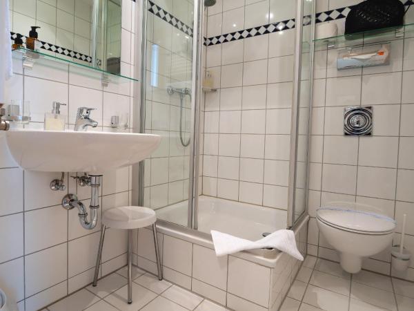 Hotel Martha Dresden : photo 8 de la chambre chambre double