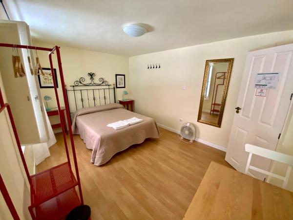 Pensión España : photo 3 de la chambre chambre double Économique avec salle de bains commune (sans télévision, sans lavabo)