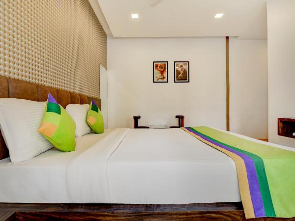 Treebo Kuval Inn : photo 6 de la chambre chambre double deluxe