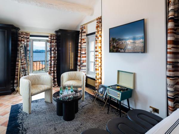 Le Yaca Saint-Tropez : photo 4 de la chambre suite duplex avec terrasse - vue sur mer