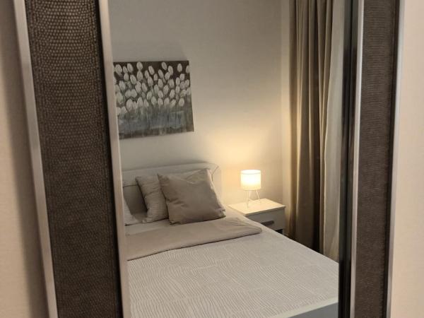 Apartment & Rooms Riva : photo 9 de la chambre chambre double avec balcon - vue sur mer