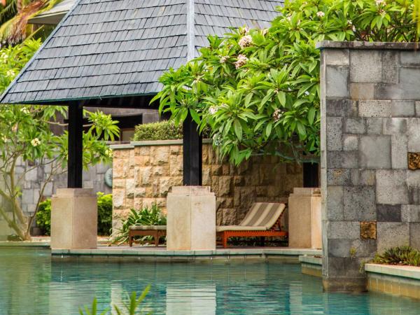 Mandarin Oriental, Sanya : photo 10 de la chambre smart package - pool pavilion king bed (need to make appointment 1 day in advance: limos pick-up service from sanya phoenix airport+30-miniute photo-shooting )