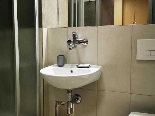 Dom Studencki Zaułek : photo 4 de la chambre chambre double standard