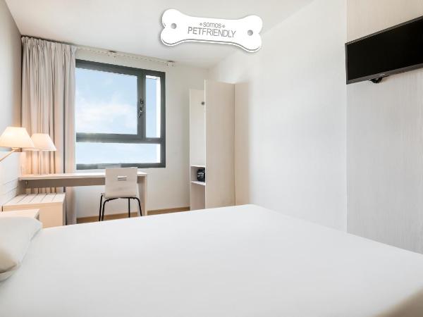 Ilunion Valencia 3 : photo 1 de la chambre chambre lits jumeaux - animaux domestiques admis