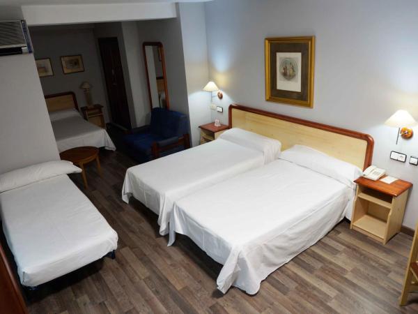 Cesaraugusta : photo 7 de la chambre chambre quadruple