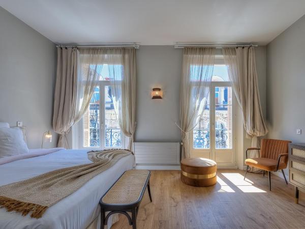 Maison Lamartine - Nice : photo 4 de la chambre appartement lamartine