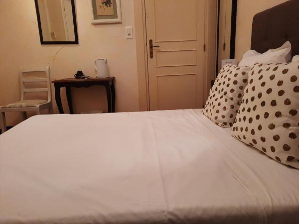 Logis hôtel restaurant de Provence : photo 3 de la chambre petite chambre simple