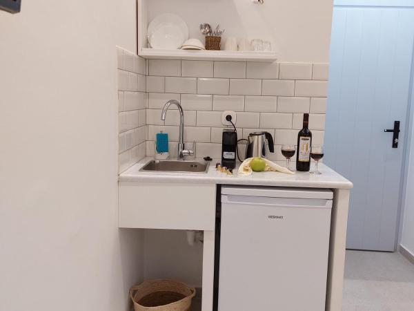 Elite Suites Naxos : photo 4 de la chambre chambre double deluxe avec balcon