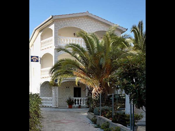 Room in Studio - Studio Apartment 3, first floor : photo 7 de la chambre chambre double