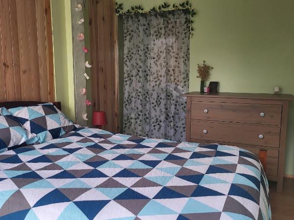 RiverHouse - Near River - Near Ocean - Near Porto : photo 6 de la chambre suite - vue sur jardin