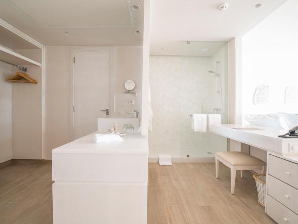 La Badira - Adult Only : photo 5 de la chambre suite double ou lits jumeaux deluxe - vue sur mer