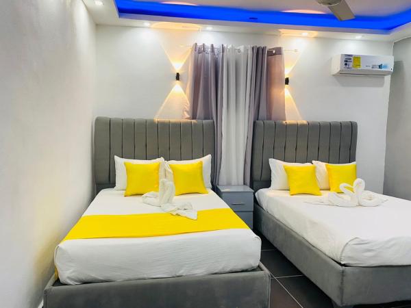 Hotel Reloj : photo 2 de la chambre chambre lits jumeaux