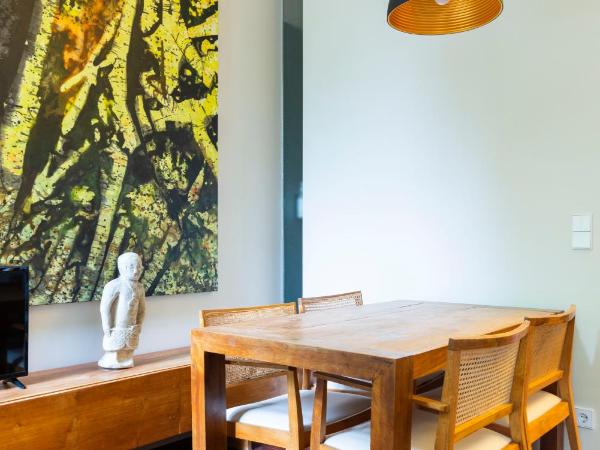 numa I Belfort Rooms & Apartments : photo 7 de la chambre large studio with kitchenette and sofa bed