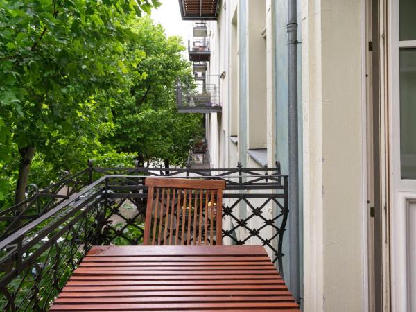 numa I Belfort Rooms & Apartments : photo 10 de la chambre suite avec balcon