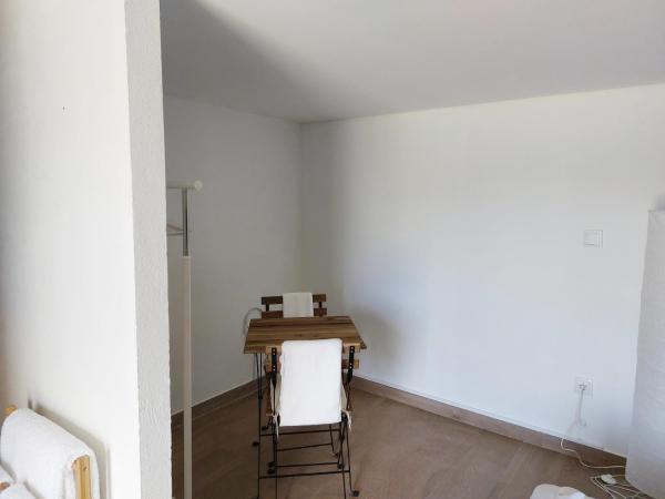 Quinta da Ponte : photo 5 de la chambre chambre lit queen-size - vue sur piscine