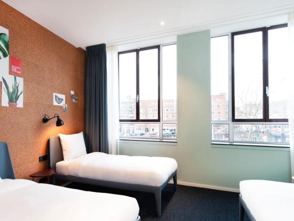 Conscious Hotel Amsterdam City - The Tire Station : photo 2 de la chambre chambre triple Écologique 
