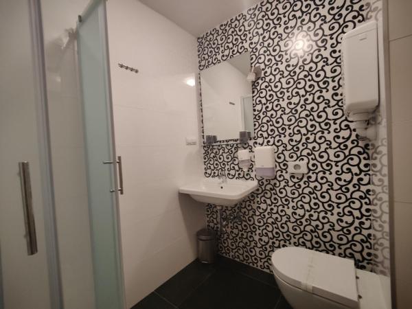 Castello Gulich : photo 10 de la chambre chambre double avec salle de bains privative