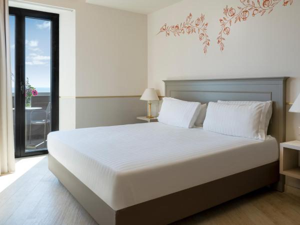 Hotel Imperiale Rimini & SPA : photo 9 de la chambre chambre exécutive avec balcon