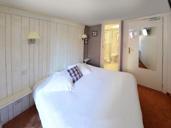 Logis Hôtel De La Cloche : photo 3 de la chambre chambre double Économique