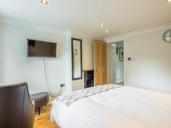 Tulse Hill Luxury Cosy Rooms : photo 6 de la chambre chambre double avec salle de bains commune