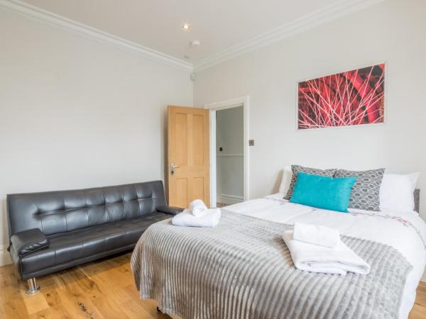 Tulse Hill Luxury Cosy Rooms : photo 4 de la chambre chambre double avec salle de bains commune