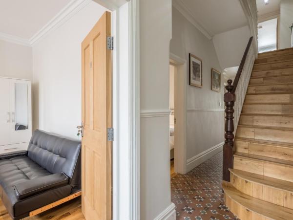 Tulse Hill Luxury Cosy Rooms : photo 5 de la chambre chambre double avec salle de bains commune