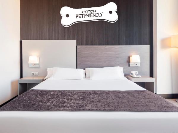 Ilunion Atrium : photo 3 de la chambre chambre double standard - animaux domestiques admis