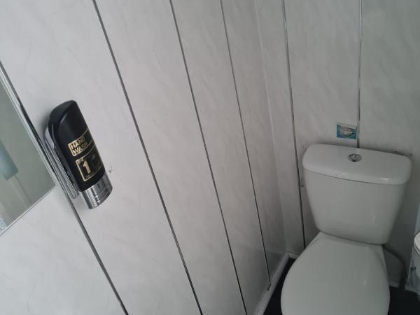 Queens Plaza Hotel : photo 8 de la chambre chambre lits jumeaux - vue sur mer