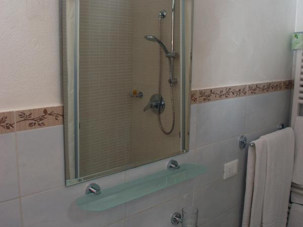 Affittacamere Matteo : photo 4 de la chambre chambre double ou lits jumeaux