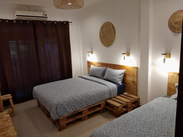 La Locanda : photo 5 de la chambre chambre triple avec salle de bains privative séparée