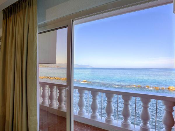 Costa Sur Resort by VRHost : photo 1 de la chambre studio