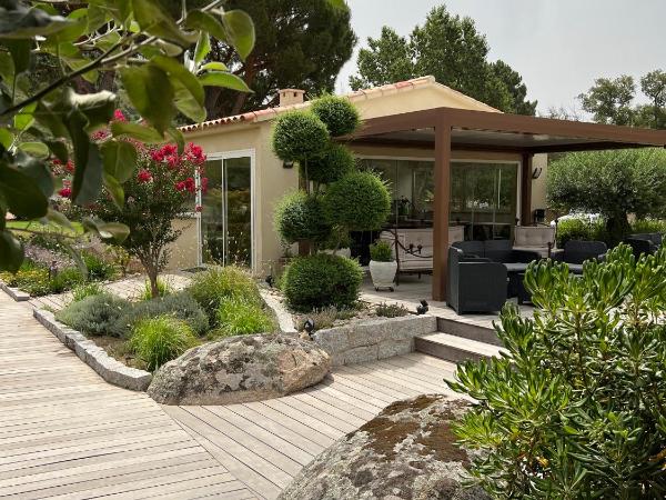 Les Jardins De Santa Giulia - Charmante chambre d'hôte 1 : photo 1 de la chambre chambre simple