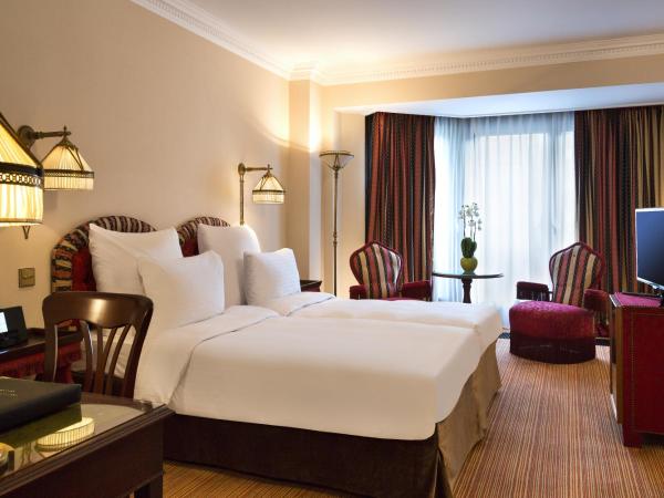 Hotel Barsey by Warwick : photo 1 de la chambre chambre lits jumeaux premium