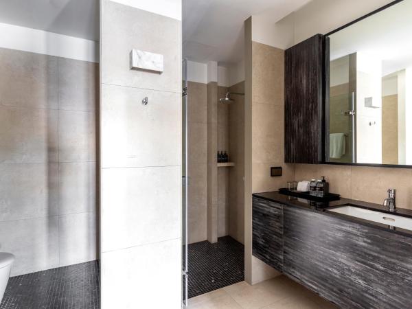 Theatre Residence : photo 3 de la chambre lilit riverfront suite b