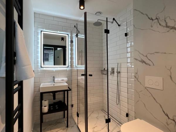 NEON APARTMENTS : photo 2 de la chambre appartement deluxe