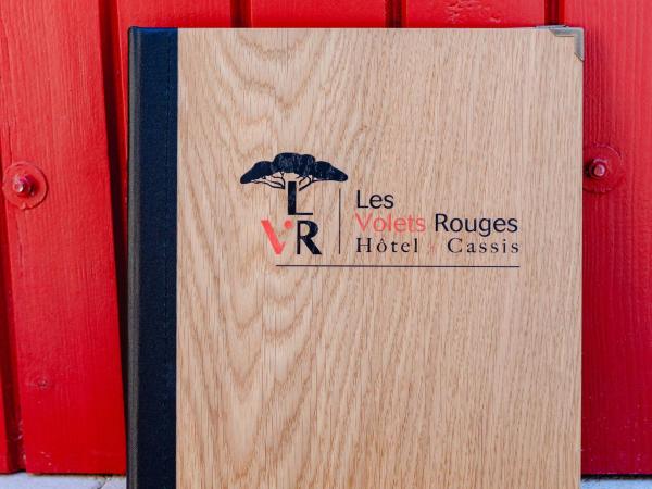 HôTEL LES VOLETS ROUGES - CASSIS : photo 6 de la chambre chambre double avec terrasse