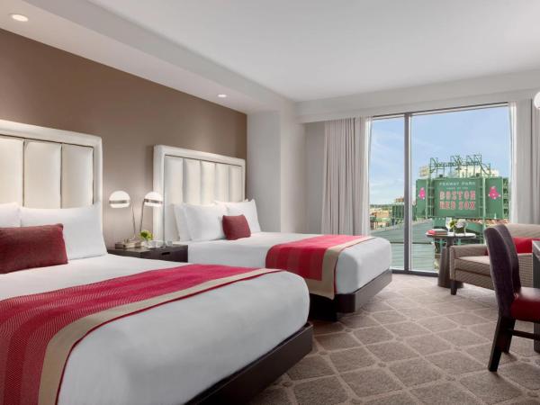 Hotel Commonwealth : photo 1 de la chambre chambre lit queen-size avec 2 lits queen-size - vue sur parc fenway