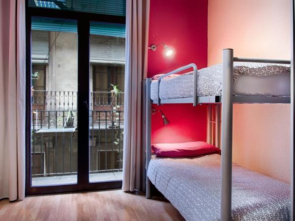 Itaca Hostel : photo 5 de la chambre lit dans dortoir mixte (6 lits)