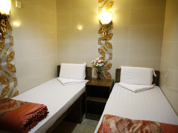 Sandhu Guest House : photo 9 de la chambre chambre lits jumeaux standard