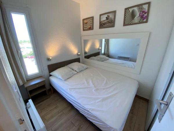 Studio Village Naturiste Hôtel Restaurant Libertin Cap d Agde : photo 3 de la chambre studio deluxe