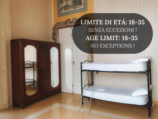 Salerno Experience HOSTEL- Age Limit 18-35 : photo 2 de la chambre lit dans dortoir mixte de 6 lits