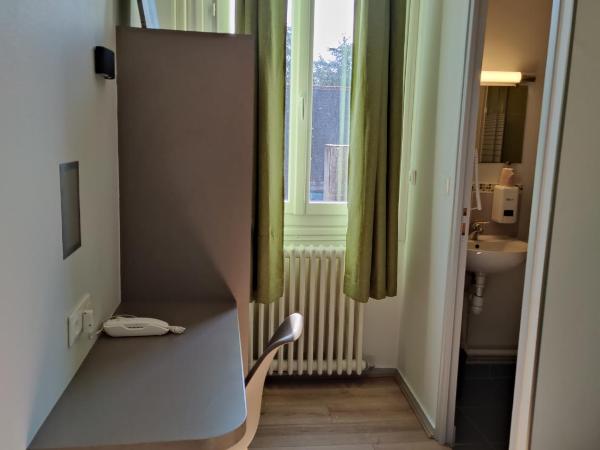 Hotel Des Lices - Angers : photo 3 de la chambre chambre double