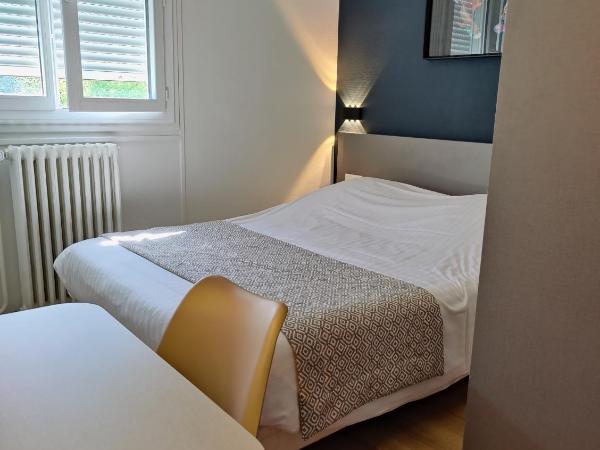 Hotel Des Lices - Angers : photo 5 de la chambre chambre double