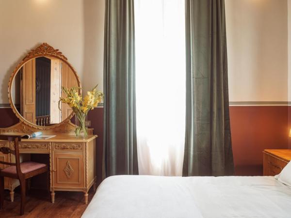 Saray Monumental Luxury Villa Medieval Town, Rhodes : photo 4 de la chambre chambre double deluxe avec vue sur château