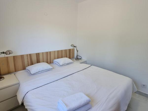 AAA Ana Albufeira Apartments : photo 8 de la chambre appartement avec balcon