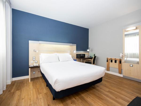 Holiday Inn Express Barcelona City 22@, an IHG Hotel : photo 1 de la chambre chambre lit queen-size standard - accessible aux personnes à mobilité réduite
