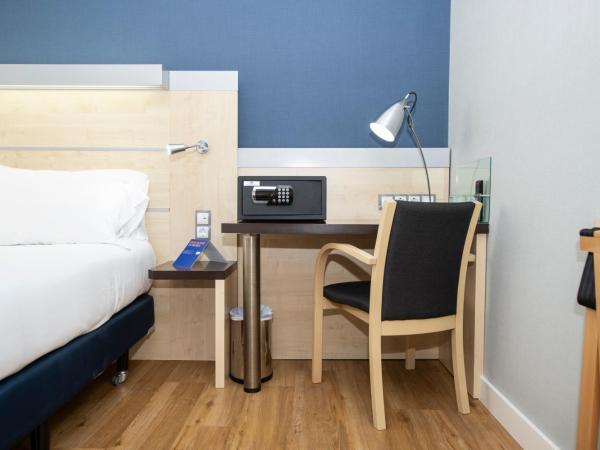 Holiday Inn Express Barcelona City 22@, an IHG Hotel : photo 3 de la chambre chambre lit queen-size standard - accessible aux personnes à mobilité réduite