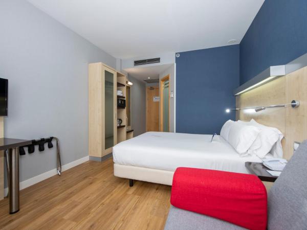 Holiday Inn Express Barcelona City 22@, an IHG Hotel : photo 3 de la chambre chambre familiale